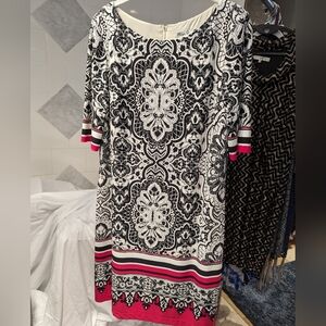 Eliza J Paisley Black & White size 14 Dress Trendy 1/2 sleeve, Splash of PINK